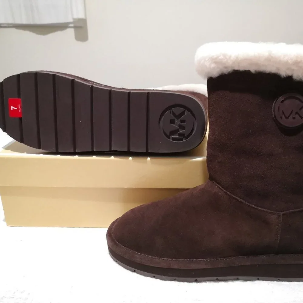 Michael Kors Signature Logo Suede Leather Boots Brown  Size 7M - Picture 3 of 4